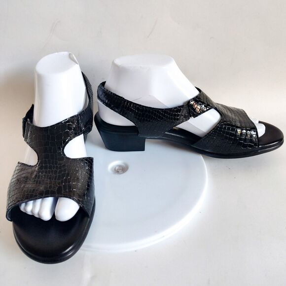 SAS Suntimer Patent Leather Tripad Comfort Black Croc Print Sandals 8.5 $155 USA - Picture 5 of 11